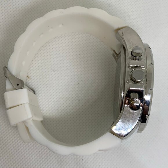 U.S. Polo Assn. men Watch Analog and Digital Silver tone 52mm round case running - Picture 7 of 8